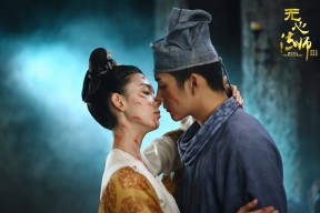 开云平台-法兰克福三后卫体系发挥稳定防守出色，法兰克福队长是谁